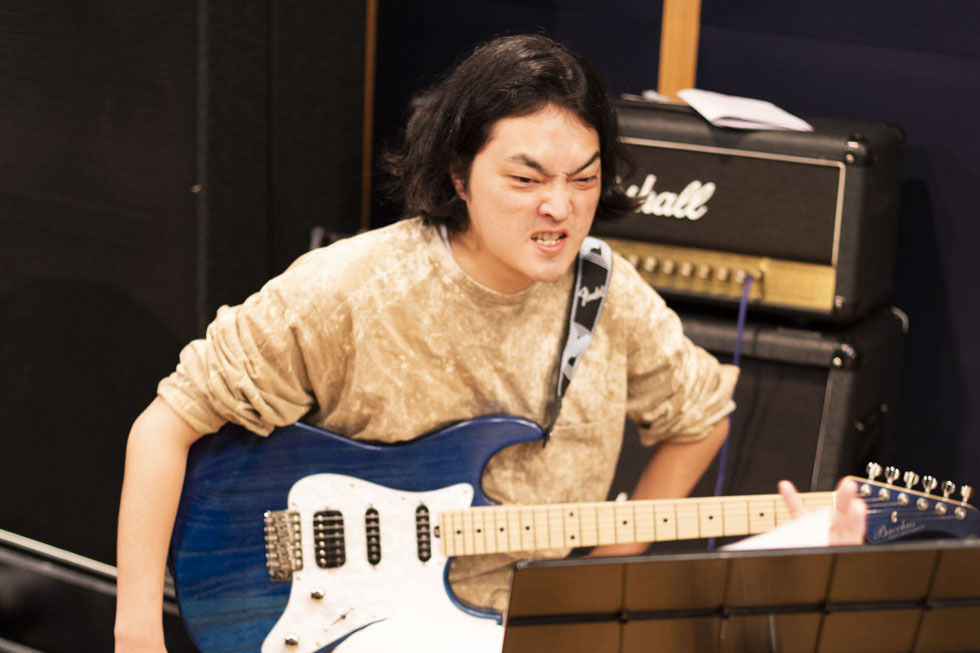 苦手な5・6弦のミュートを復習